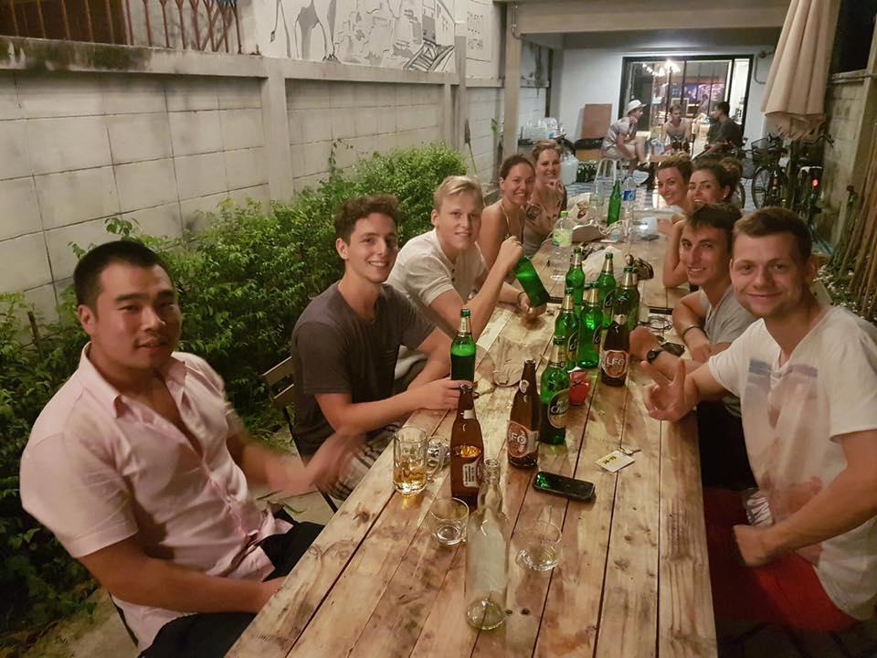 Allsum Hostel Пра Након Си Аютая Екстериор снимка
