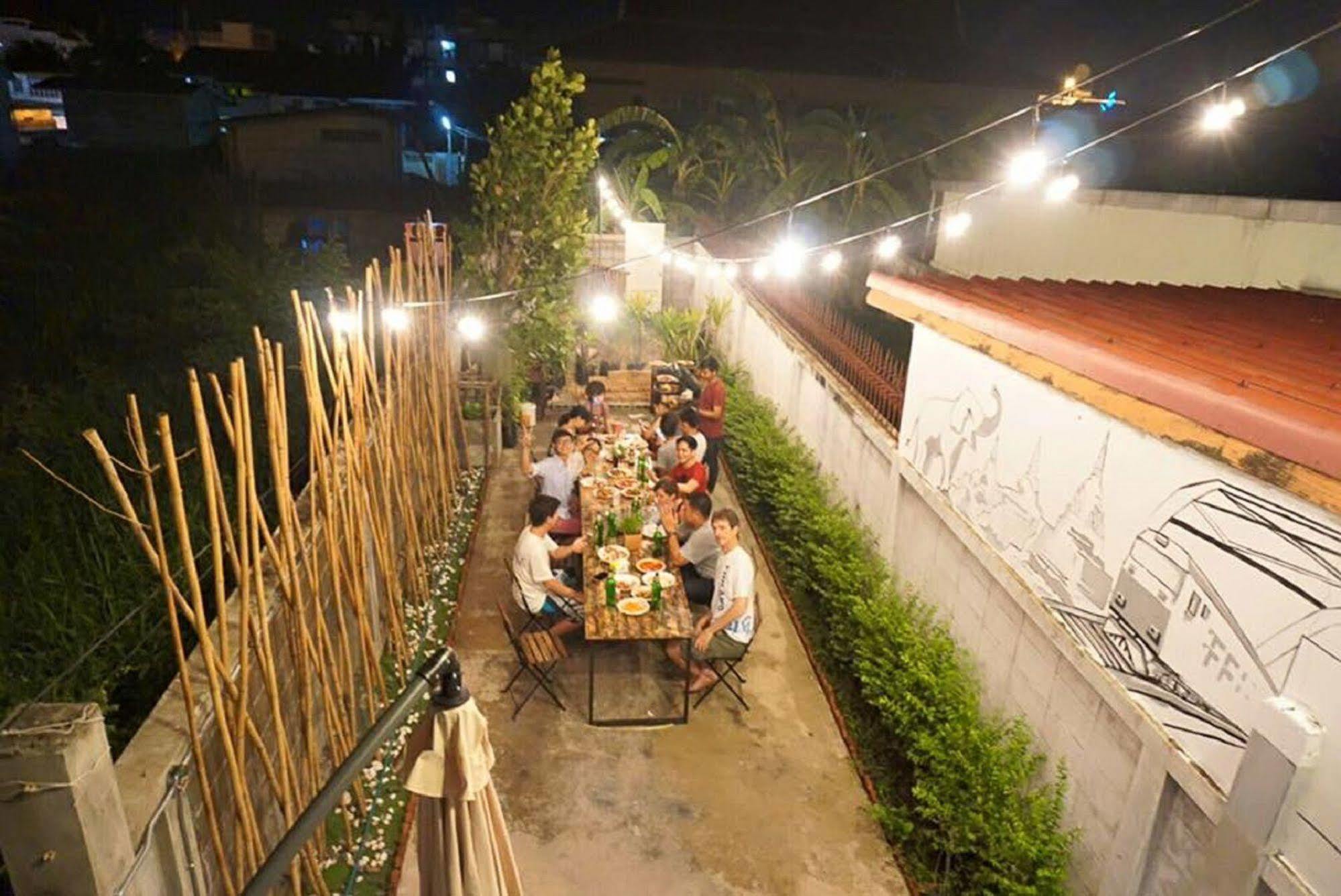 Allsum Hostel Пра Након Си Аютая Екстериор снимка