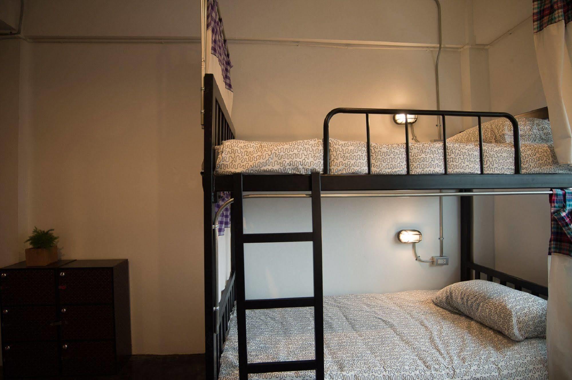 Allsum Hostel Пра Након Си Аютая Екстериор снимка